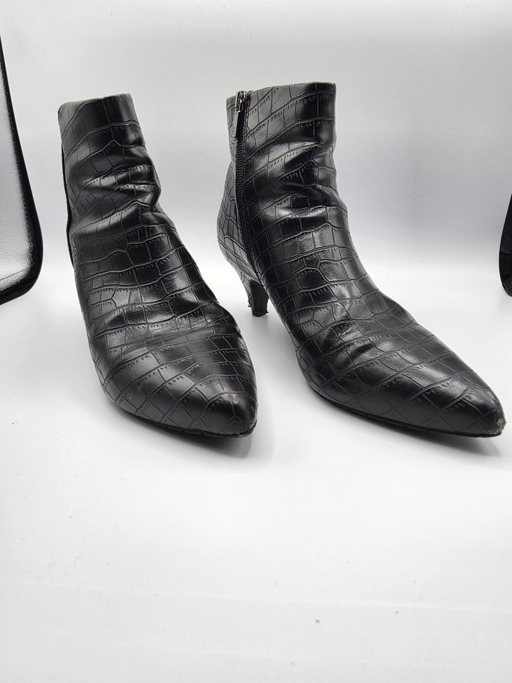 Kenneth Cole Reaction Black Croc-Embossed Pointed Ankle Boots